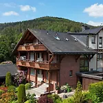 Haus Daut Fewo Mit Hallenbad